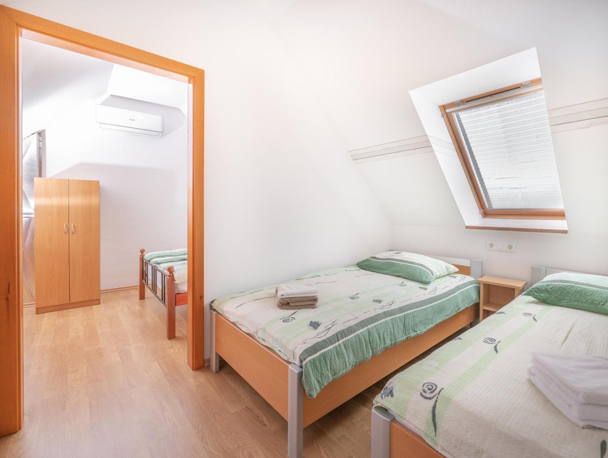 Apartments Suster Stari Trg ob Kolpi Esterno foto