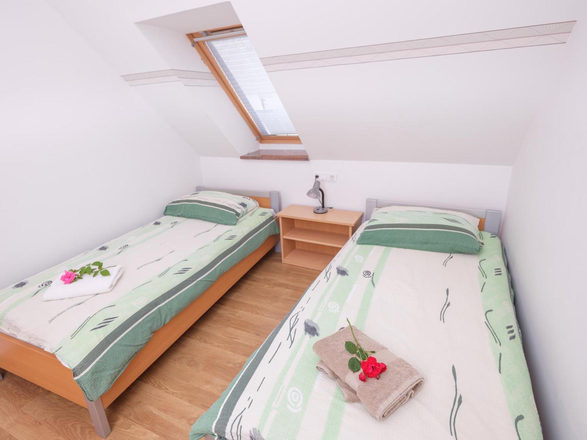 Apartments Suster Stari Trg ob Kolpi Esterno foto