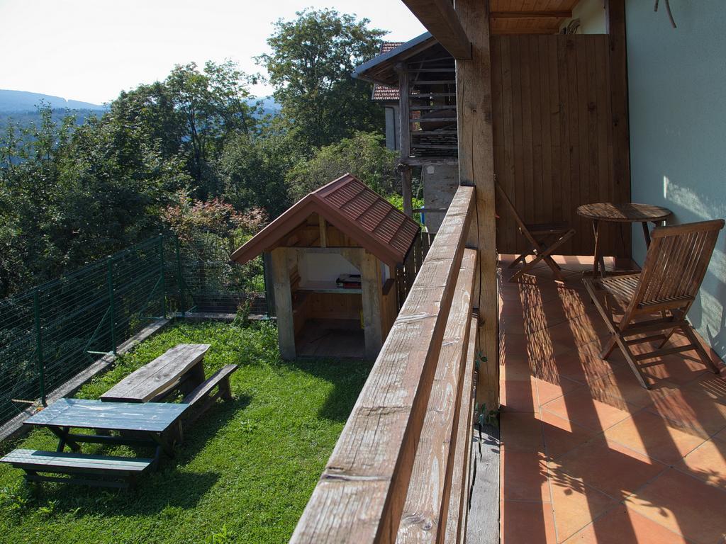 Apartments Suster Stari Trg ob Kolpi Esterno foto
